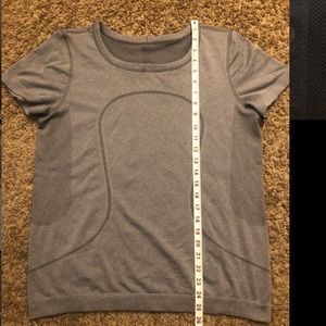 Lululemon Swiftly Relaxed Short Sleeve Shirt